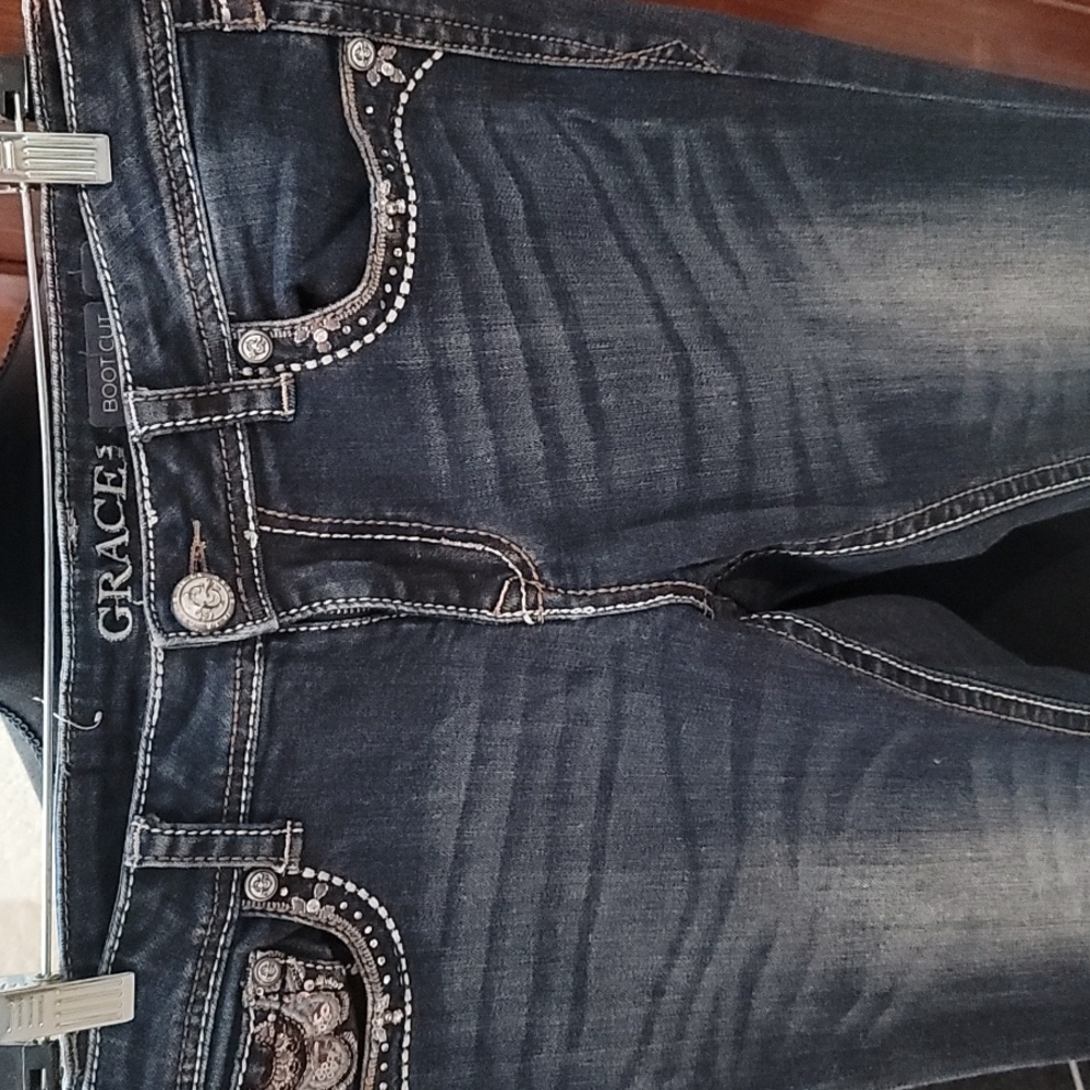 Jeans - Picture 2 of 5